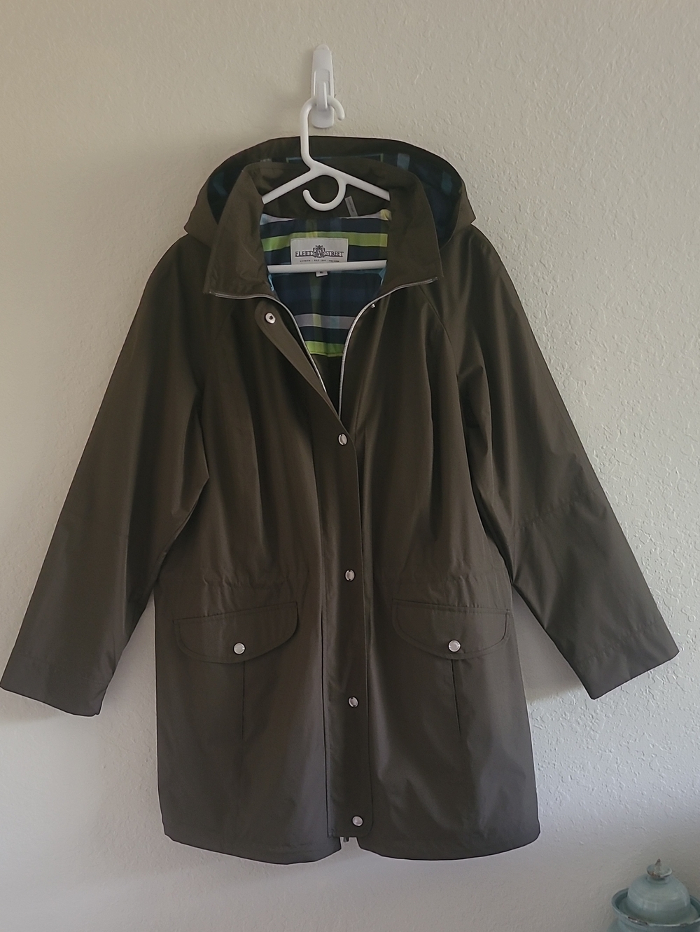 Fleet Street Olive Hooded Drawstring Plaid Lining Jacket. Sz. XL. NWOT.
